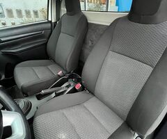 Toyota Hilux DX 4x4 cabina simple modelo 2021 - Imagen 6