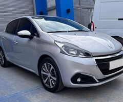Peugeot 208 Feline Pack cuir 1.6 Mod 2017