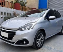 Peugeot 208 Feline Pack cuir 1.6 Mod 2017 - Imagen 3