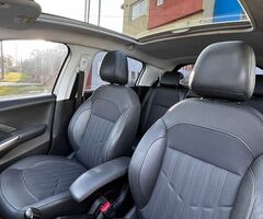 Peugeot 208 Feline Pack cuir 1.6 Mod 2017 - Imagen 7