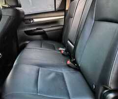 Toyota Hilux SRX 4x2 Automática MOD 2023 - Imagen 4