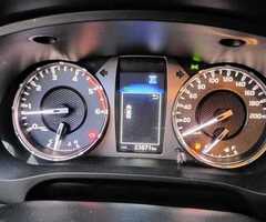 Toyota Hilux SRX 4x2 Automática MOD 2023 - Imagen 8