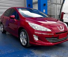 PEUGEOT 408 Allure NAV 2.0 - Modelo 2013