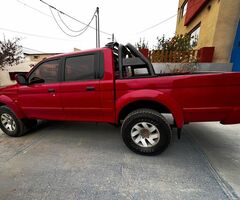 Mitsubishi L200 2.5 Sport Hpe Cab Doble 4x4 MOD 2006 - Imagen 2