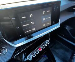 Peugeot 208 1.6 Feline tiptronic MOD 2022 - Imagen 5