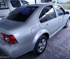 Volkswagen Bora TDI 1.9 Mod 2010 - Imagen 2